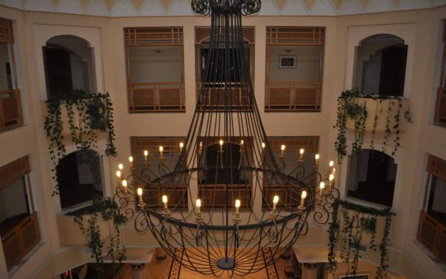 Marina Palace