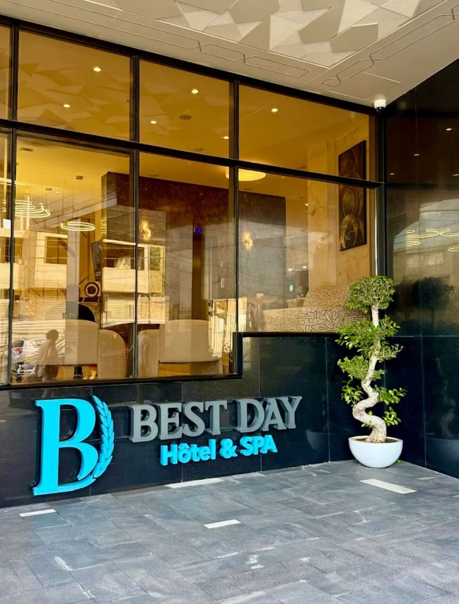 Best Day Hotel
