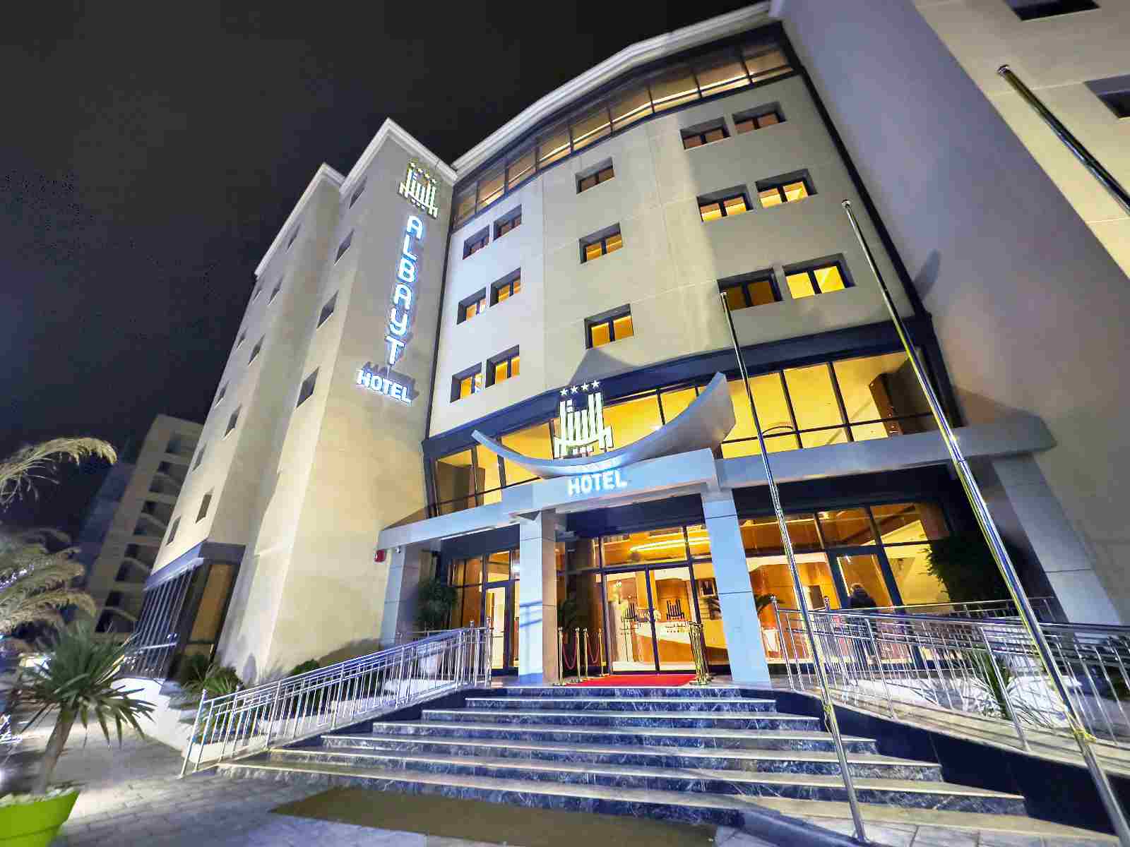 Al Bayt Hotel